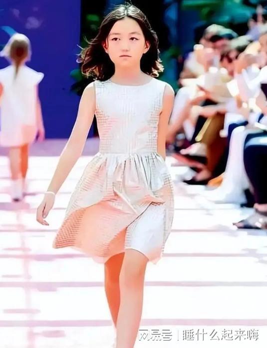 抽烟喝酒打麻将”的王菲确实是个好妈妈九游会j9入口登录新版李嫣近况证明“(图6)