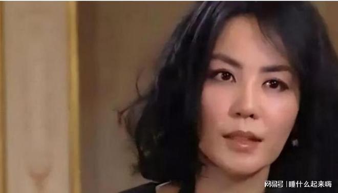 抽烟喝酒打麻将”的王菲确实是个好妈妈九游会j9入口登录新版李嫣近况证明“(图11)