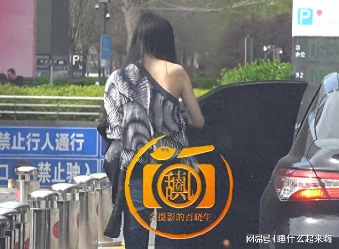 抽烟喝酒打麻将”的王菲确实是个好妈妈九游会j9入口登录新版李嫣近况证明“(图1)